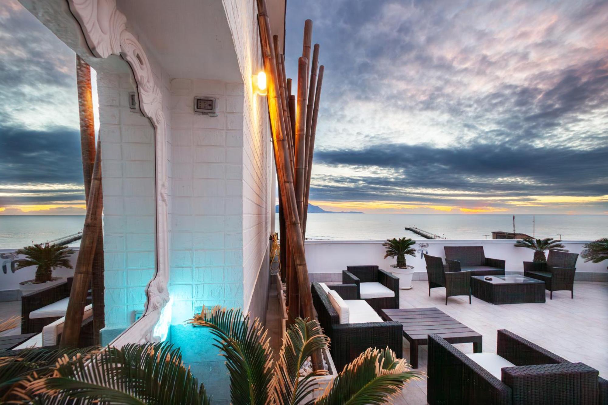 Naro Suites&Rooms Bacoli Exterior foto